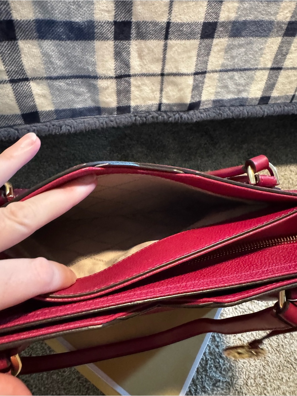 Michael Kors Fuchsia Pebbled Leather Tote with Gold Hardware - Picture 7 of 9